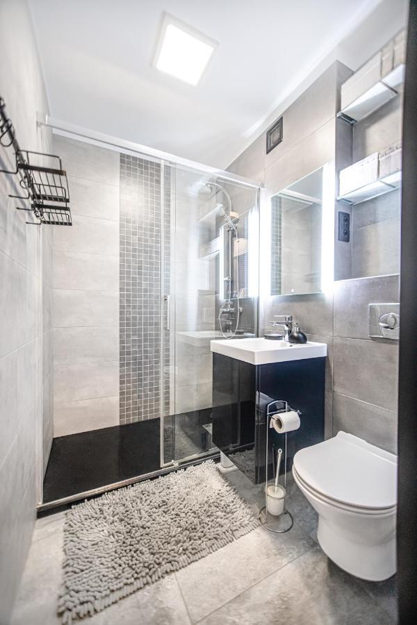 Charming Apt Next To Lazienki Park And City Center Varsovia Exterior foto
