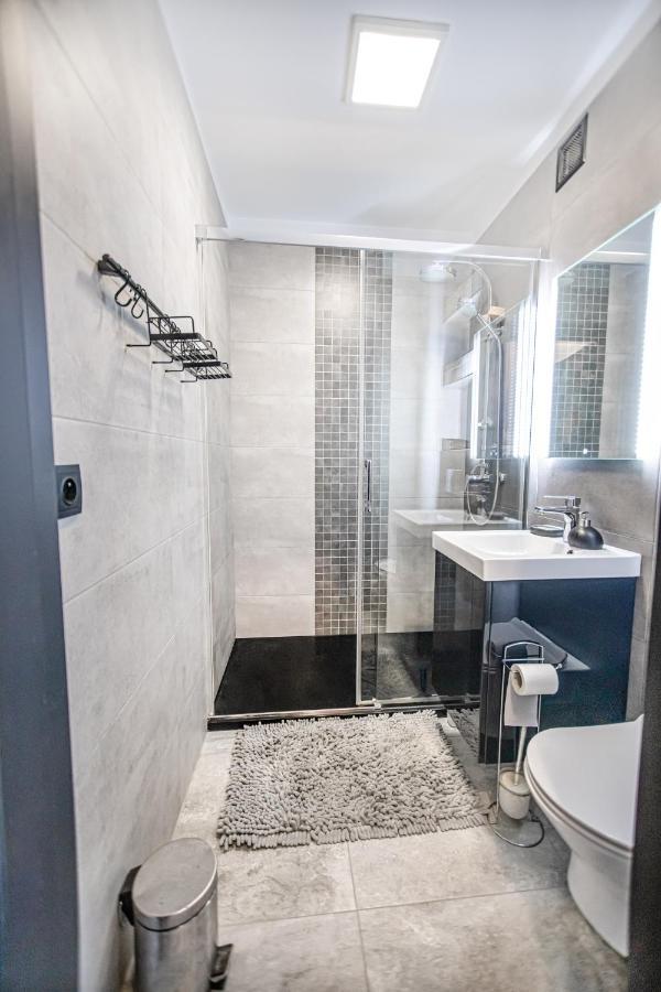 Charming Apt Next To Lazienki Park And City Center Varsovia Exterior foto