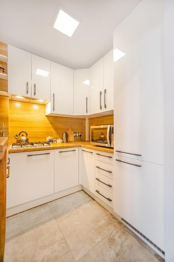 Charming Apt Next To Lazienki Park And City Center Varsovia Exterior foto